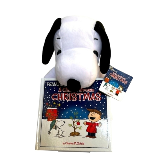 Vintage The Peanuts A Charlie Brown Xmas Book and Snoopy Stuffed Animal - Picture 5 of 7